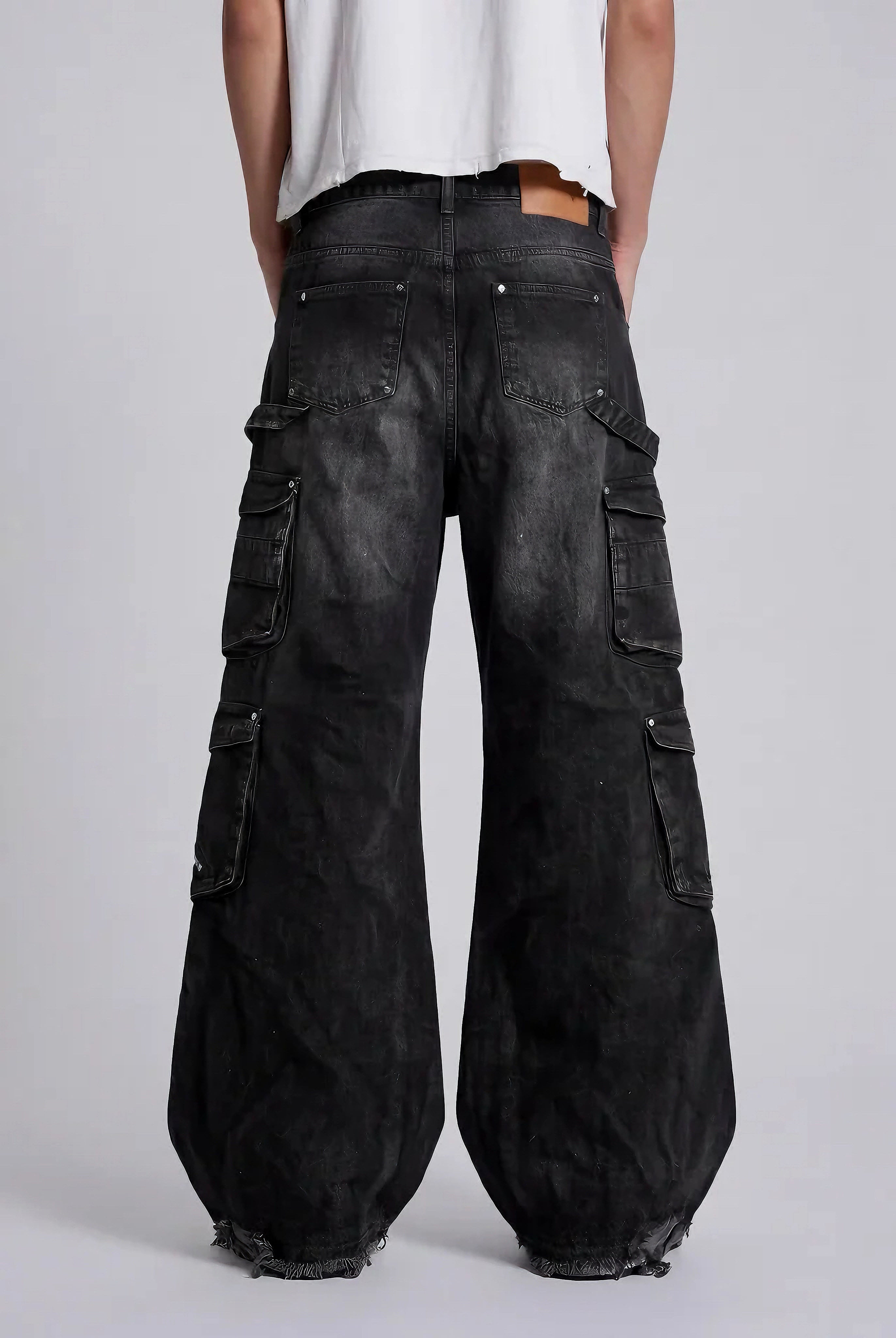 VINTAGE FLARE DISTRESS DENIM®