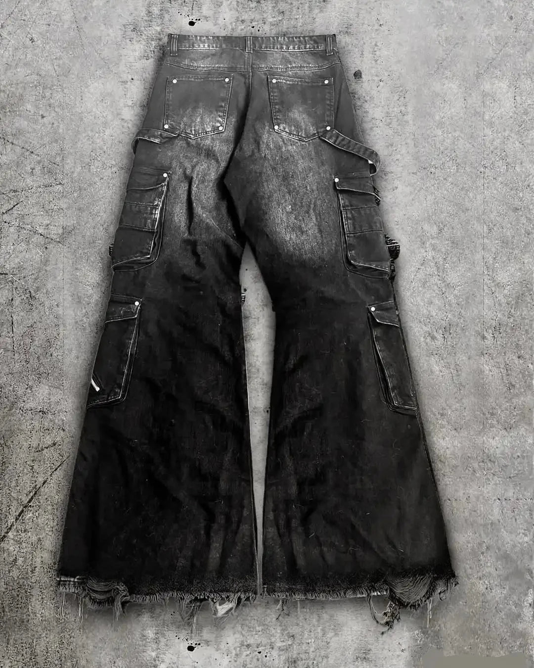 VINTAGE FLARE DISTRESS DENIM®